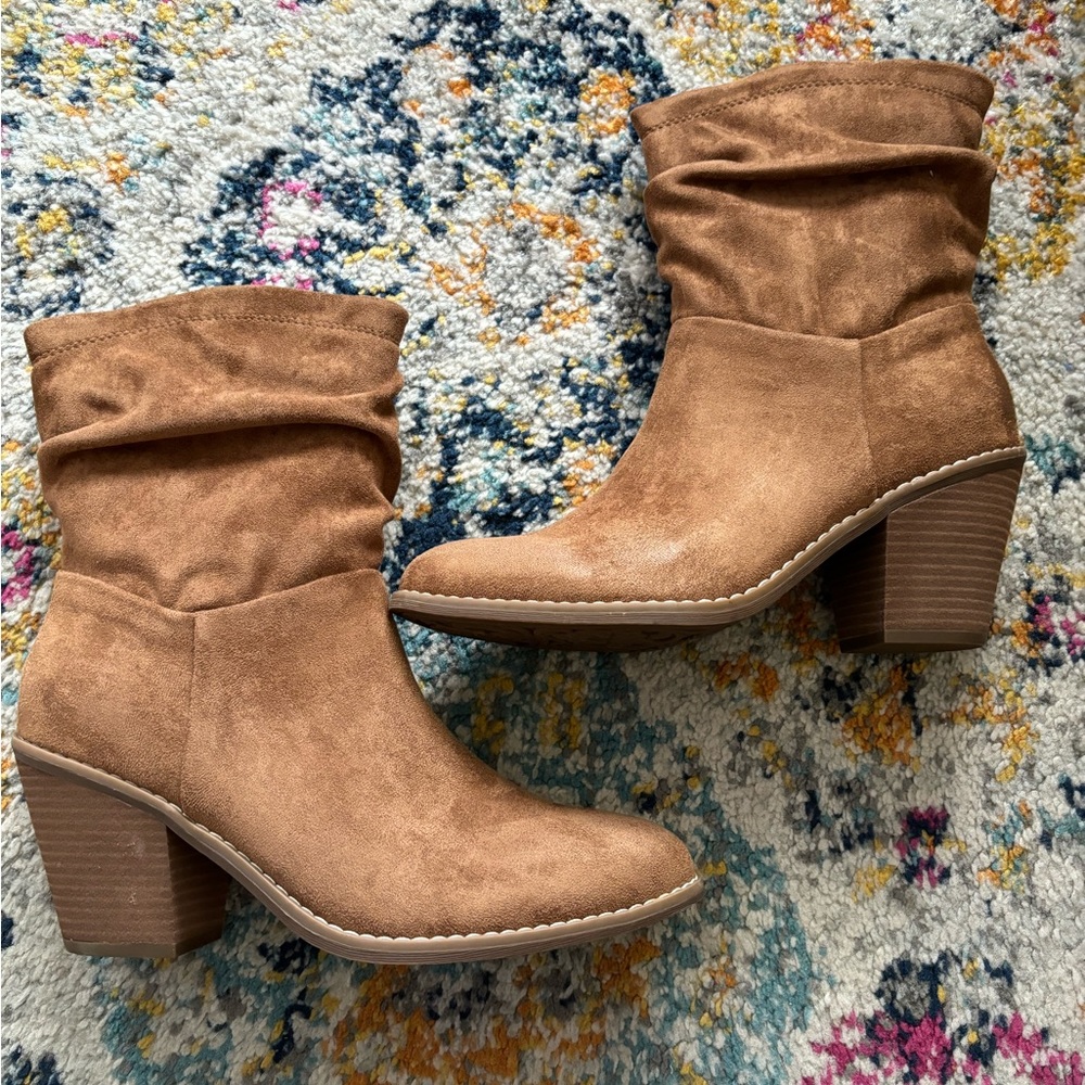 Euro Soft Teren Luggage Slouch boots.